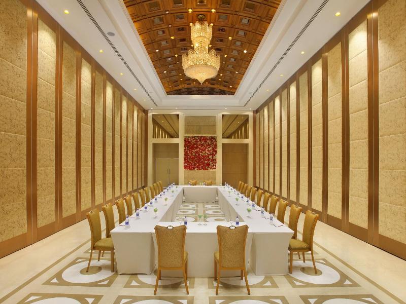 Seven Seas Hotel image