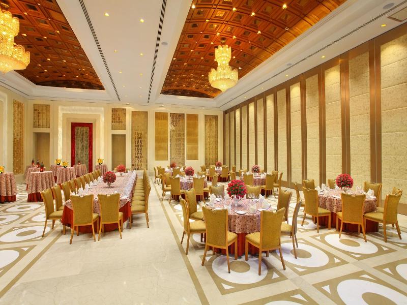 Seven Seas Hotel image