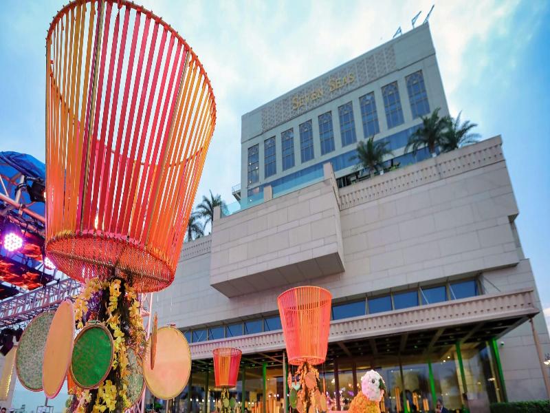 Seven Seas Hotel image