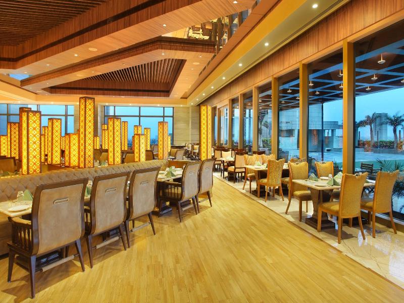 Seven Seas Hotel image