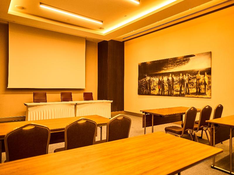 Radisson Blu Hotel & Conference Centre Niamey image