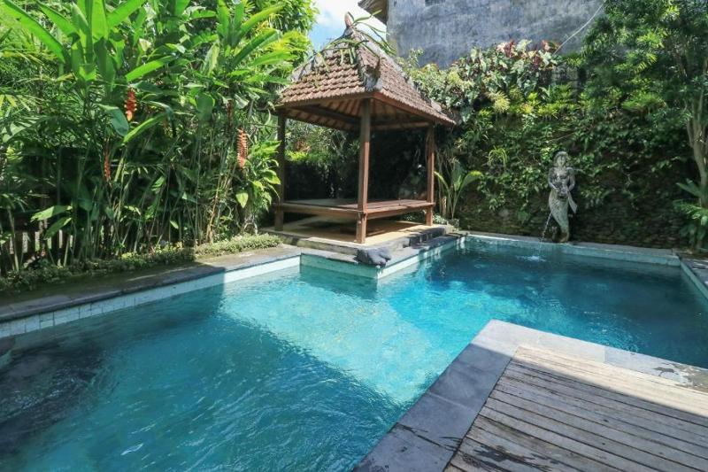 PERING BUNGALOW