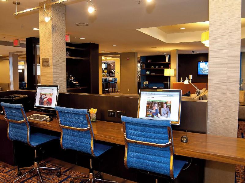 Courtyard By Marriott Cincinnati Airport image