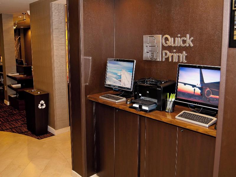Courtyard By Marriott Cincinnati Airport image