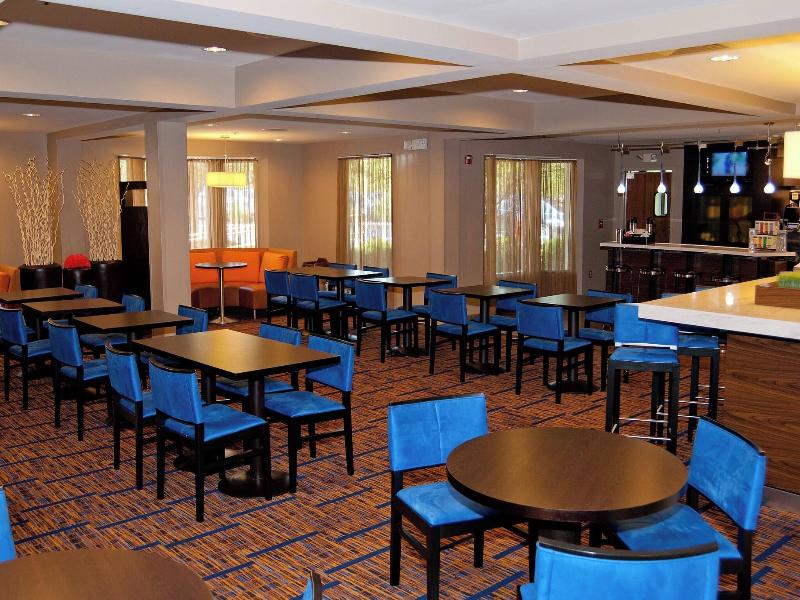 Courtyard By Marriott Cincinnati Airport image