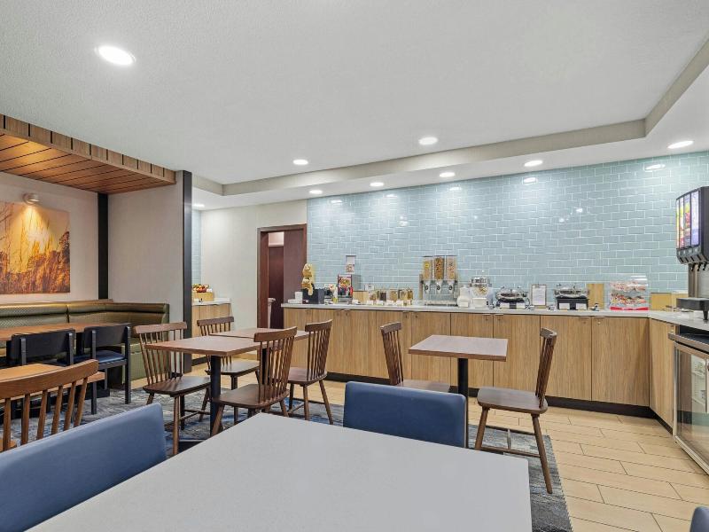 Fairfield Inn Suites By Marriott Chicago Southeast image