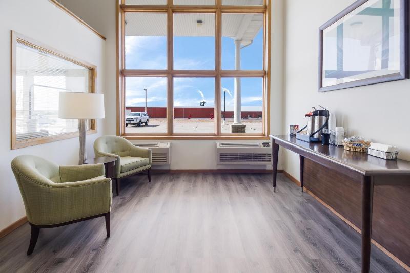 Alliance Hotel & Suites a Howard Johnson Wyndham