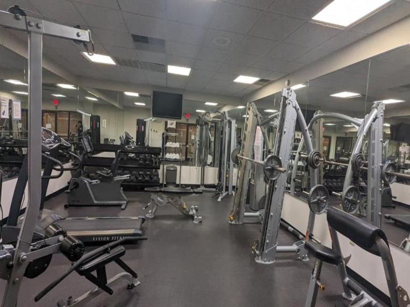 Red Roof Inn & Suites Newport News image