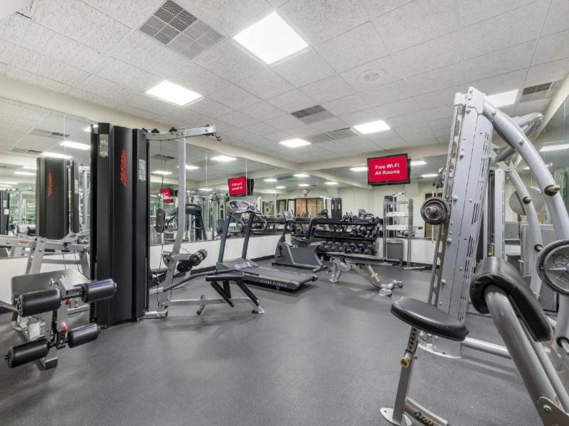 Red Roof Inn & Suites Newport News image