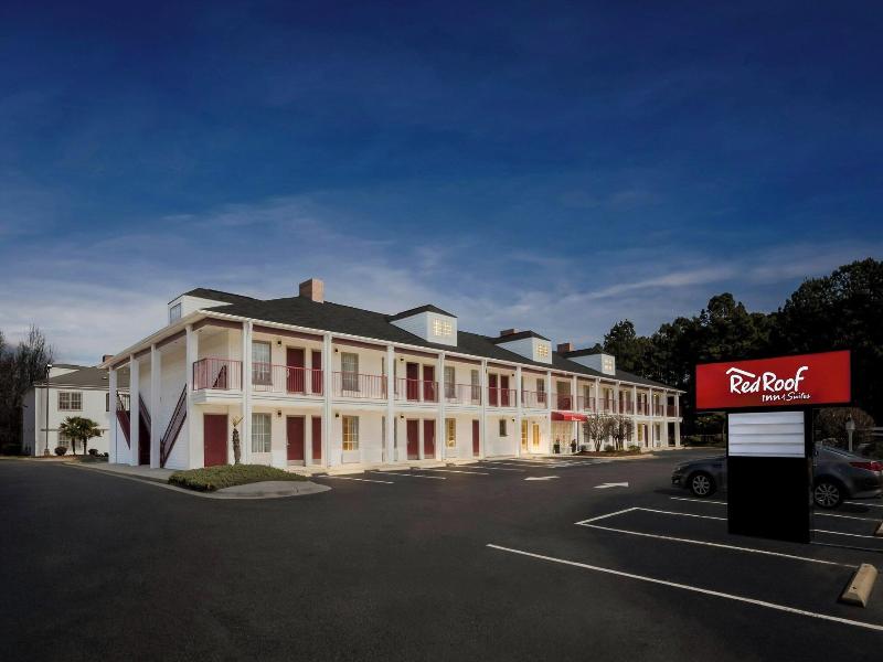 Red Roof Inn & Suites Wilson