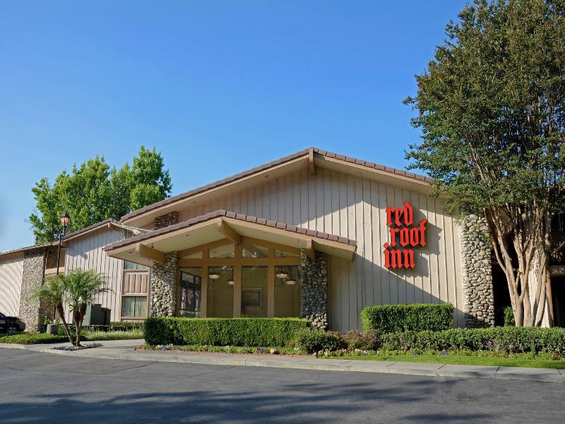 Red Roof Inn San Dimas Fairplex image