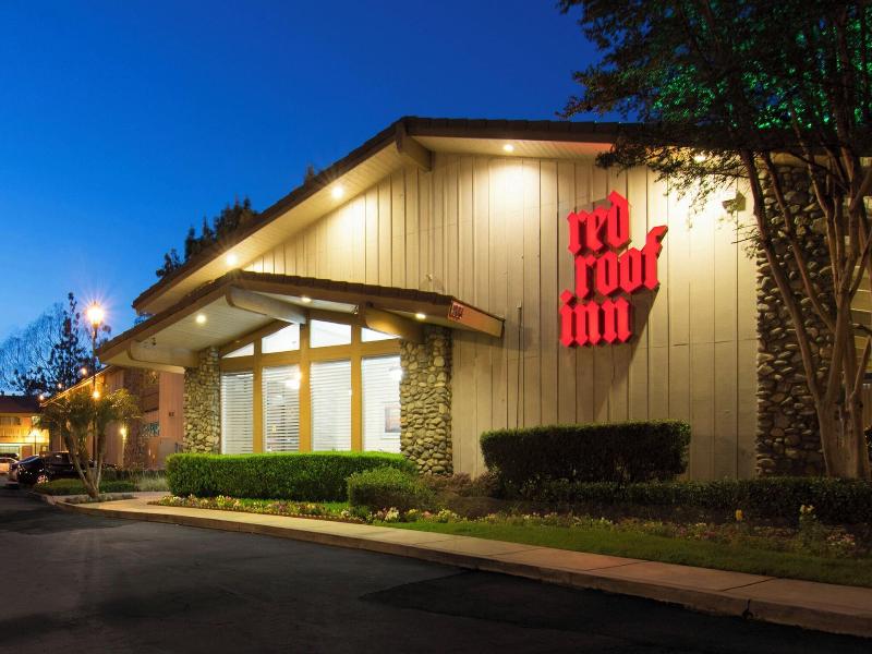 Red Roof Inn San Dimas Fairplex image