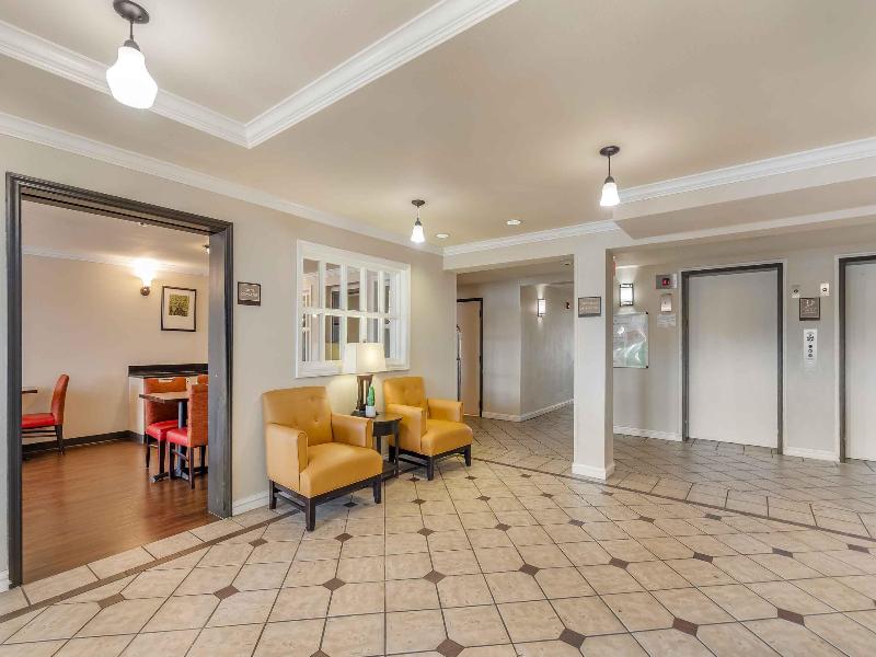 Extended Stay America Chicago Lombard Oakbrook image
