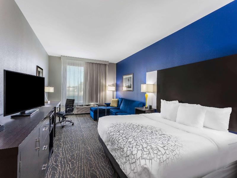 La Quinta Inn Suites Odessa North Sienna Tower image
