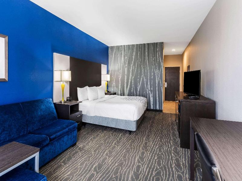La Quinta Inn Suites Odessa North Sienna Tower image