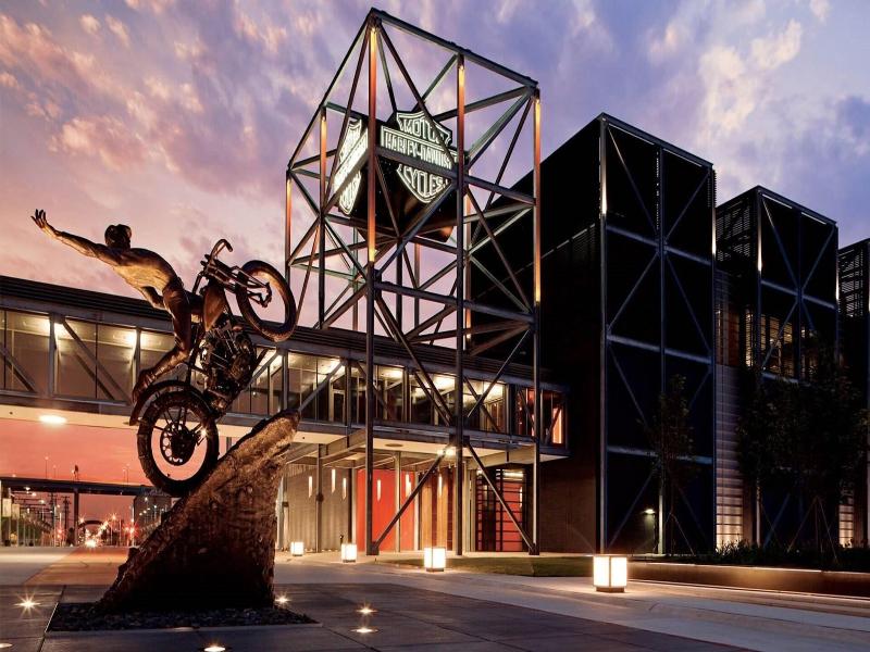 The Brewhouse Inn Suites image