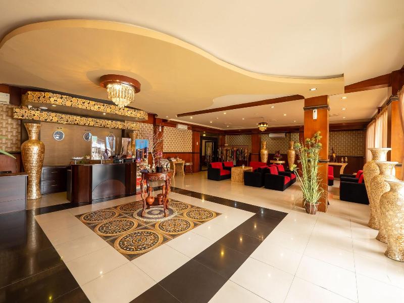 Red Chilies Hotel 
