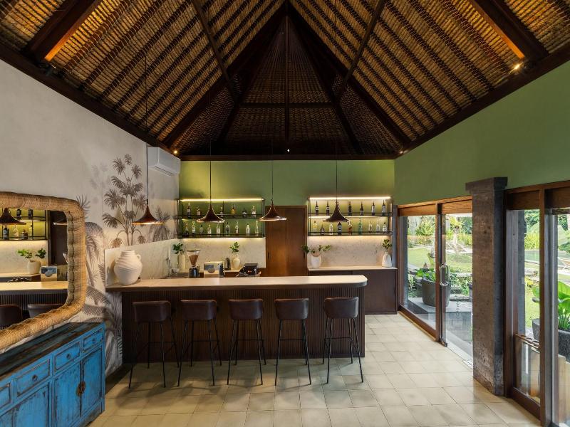 Suara Air Luxury Villa Ubud image