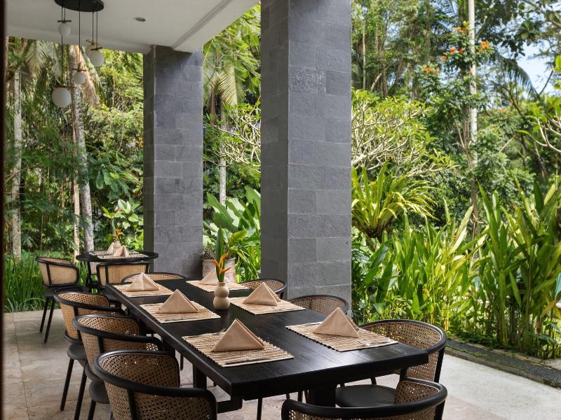 Suara Air Luxury Villa Ubud image