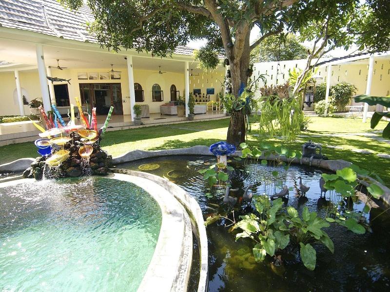 Villa Costa Plenty image