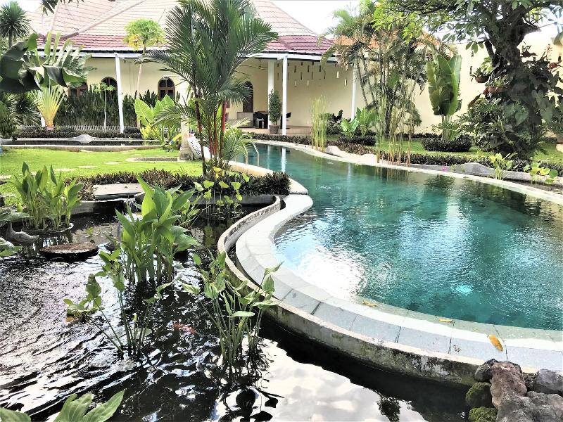 Villa Costa Plenty image