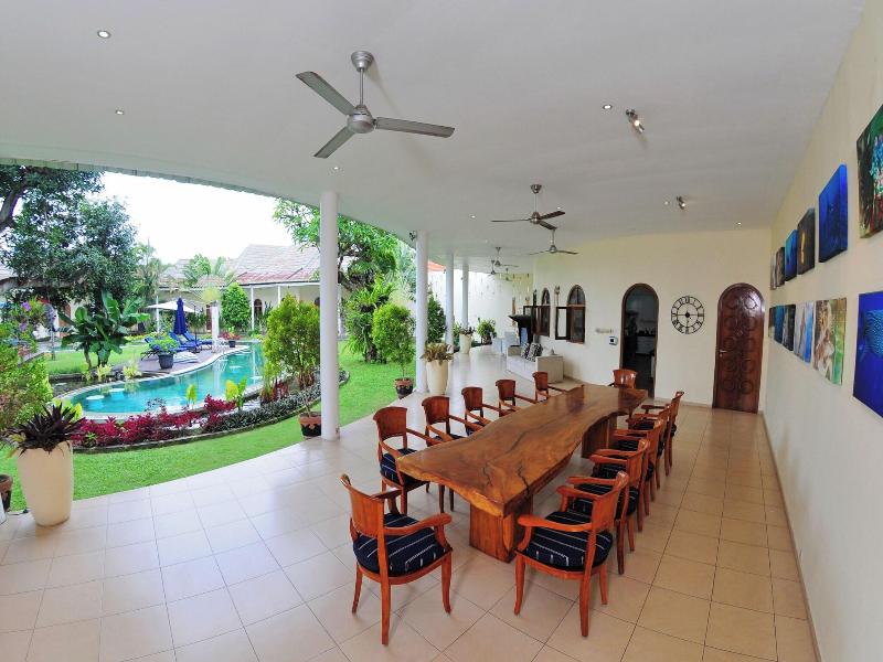Villa Costa Plenty image