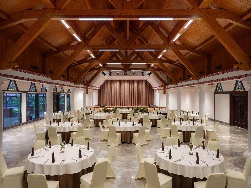 Hotel Niagara Parapat image