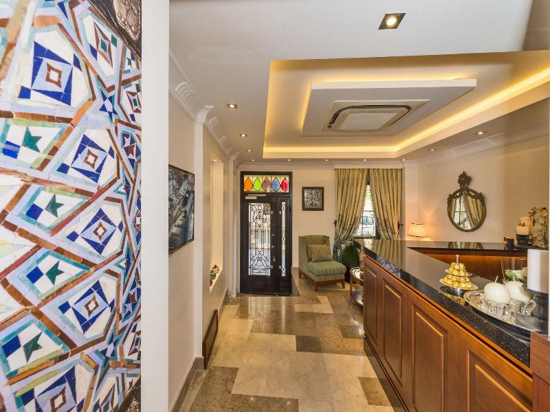 Four Doors Hotel image