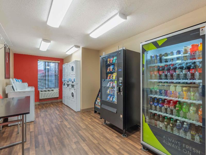 Extended Stay America Chicago Lombard Yorktown Cen image