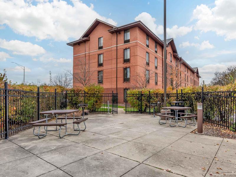 Extended Stay America Chicago Lombard Yorktown Cen image