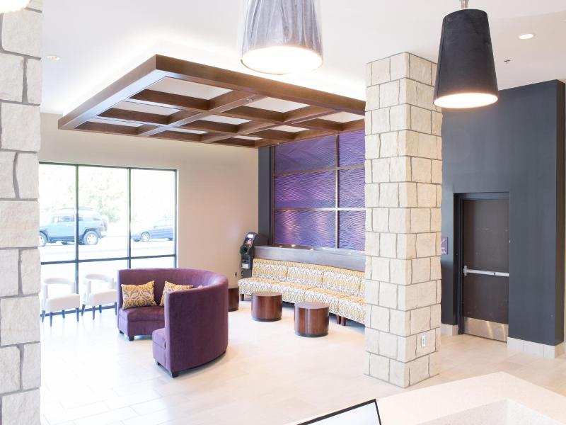 The Bluemont Hotel image