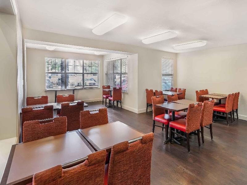 Extended Stay America Tampa Airport N West Shore B image