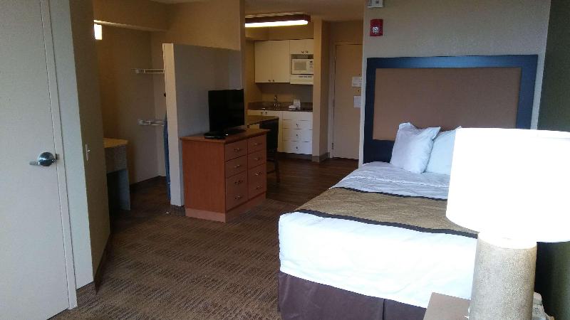 Extended Stay America Tampa Airport N West Shore B image