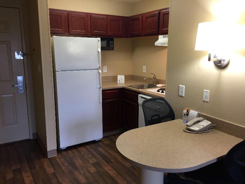 Extended Stay America Tampa Airport N West Shore B image