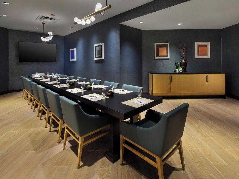 Buffalo Marriott Niagara image