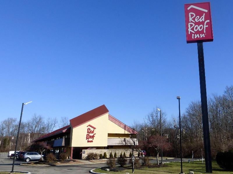 Red Roof Inn Cincinnati East Beechmont image