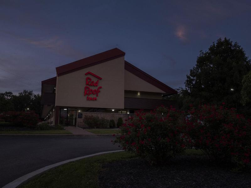 Red Roof Inn Cincinnati East Beechmont image