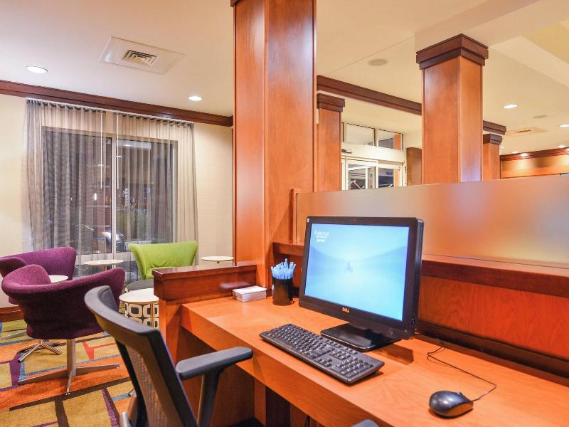 Fairfield Inn Suites By Marriott Baltimore image