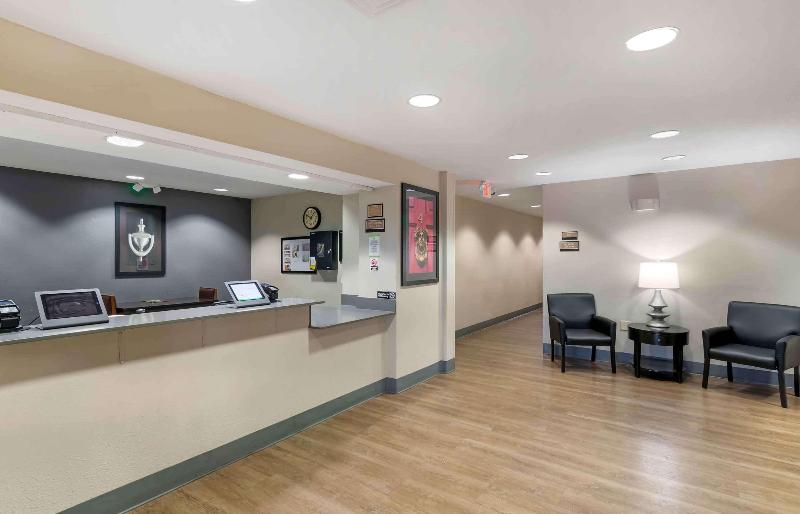 Extended Stay America Kansas City Airport Plaza Ci image
