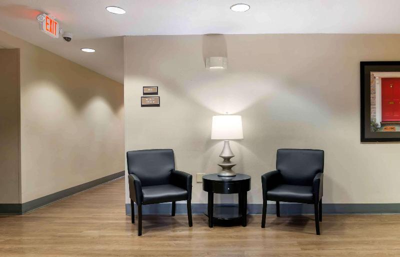 Extended Stay America Kansas City Airport Plaza Ci image