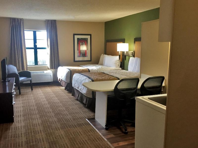 Extended Stay America Kansas City Airport Plaza Ci image