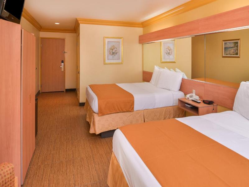 H3 Inn & Suites LAX Airport image