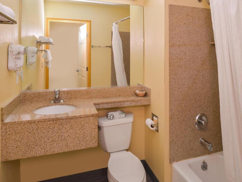 H3 Inn & Suites LAX Airport image