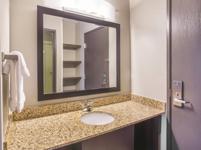 La Quinta Inn Suites O Fallon Il St Louis image