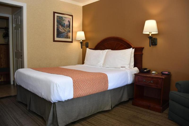 Dynasty Suites Redlands image