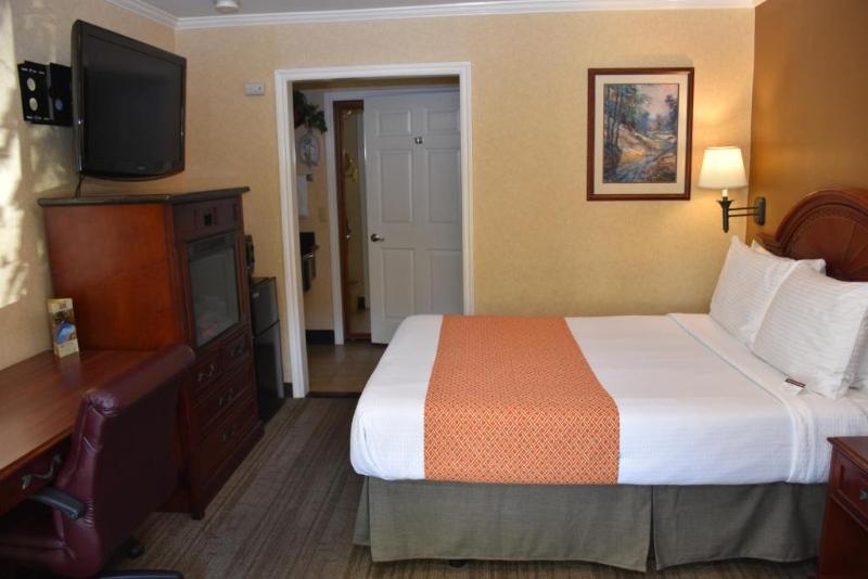 Dynasty Suites Redlands image