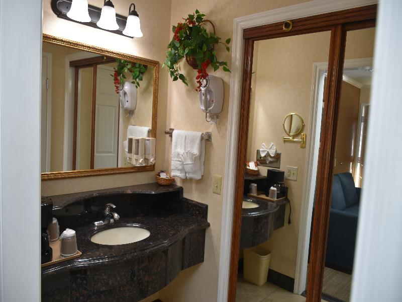 Dynasty Suites Redlands image