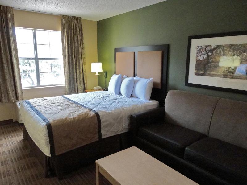 Extended Stay America Kansas City Shawnee Mission image