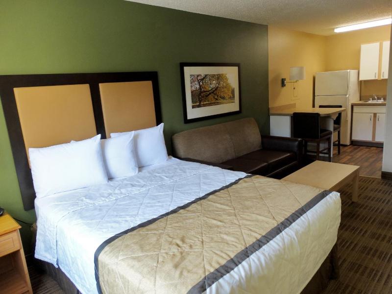 Extended Stay America Kansas City Shawnee Mission image