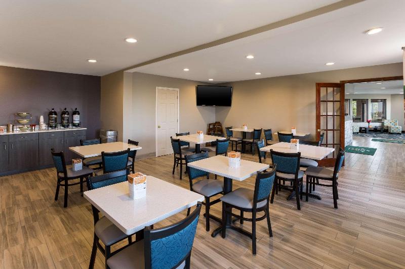 Quality Inn Rochelle image 1